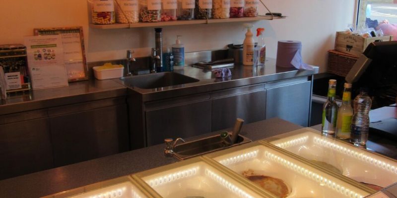 Holdens & Co 005_preview